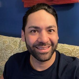 Meet your Posher, Adrian